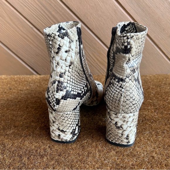 Embossed snake skin boots- made in Italy sz 8.5 - Picture 5 of 8
